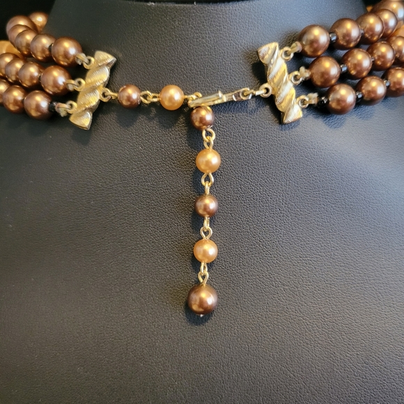 Vintage Faux Pearl Beaded Necklace - Picture 5 of 6
